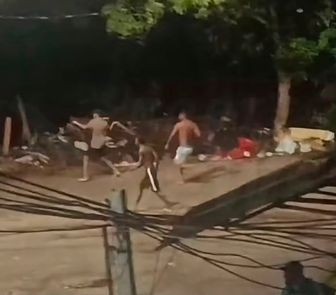 Imagem - Briga entre integrantes de torcidas organizadas provoca correria e assusta moradores em Belém