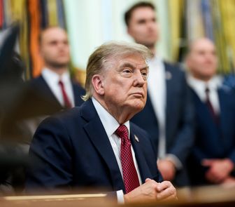Imagem - Trump assina decreto para reduzir vacinas recomendadas para crianças nos EUA