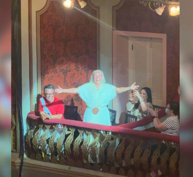 Imagem - Fafá de Belém é surpreendida com parabéns durante musical no Theatro da Paz