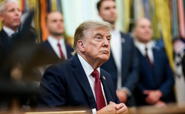 Trump sinaliza reivindicação sobre o Estreito de Ormuz e eleva tom contra o Irã