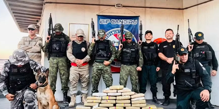 Operação intercepta embarcação e apreende quase 50 kg de drogas com destino a Belém