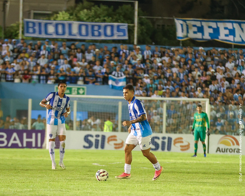 Paysandu virou pra cima do Confiança