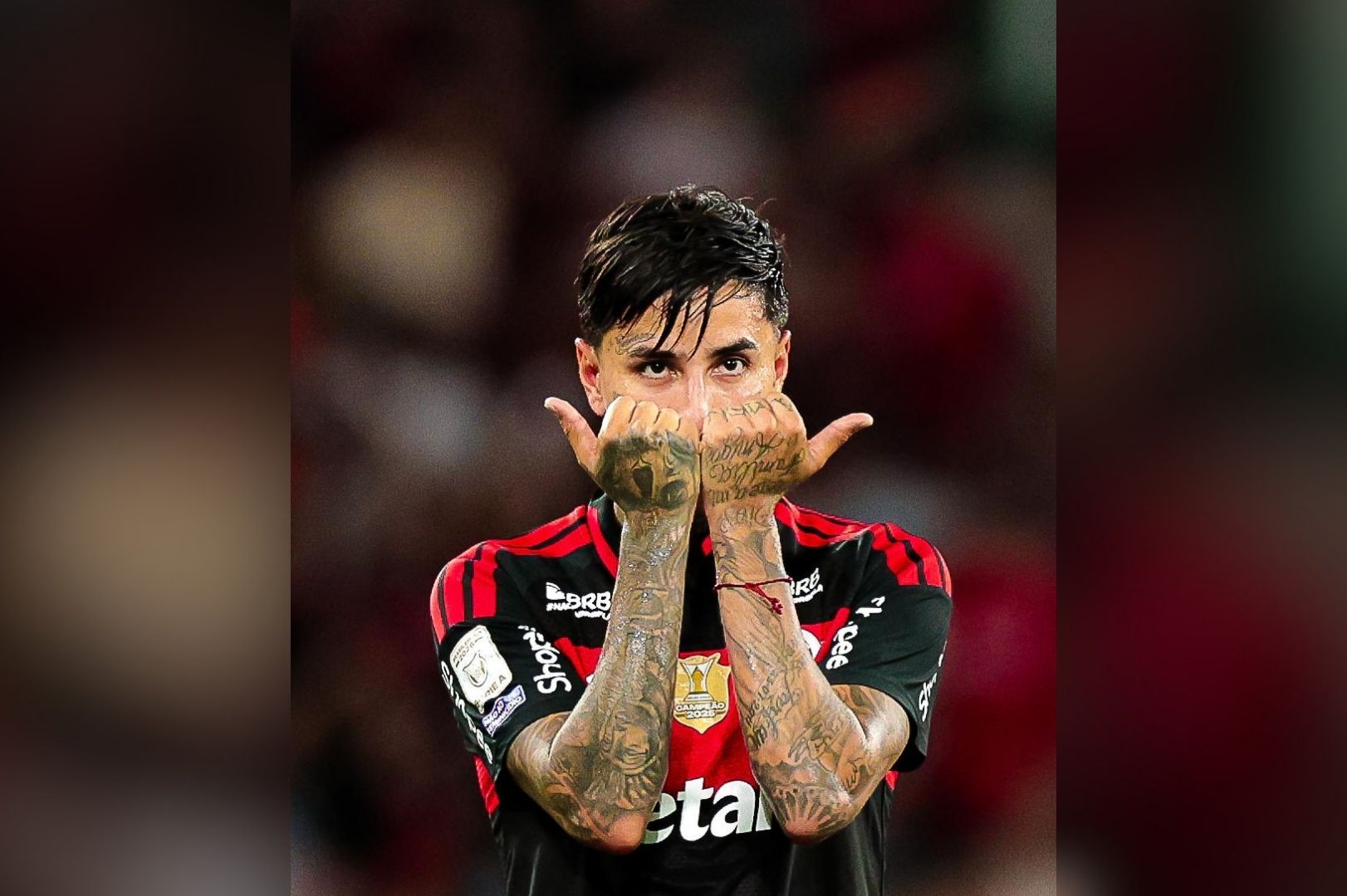 Pulgar comemora gol pelo Rubro-Negro - 