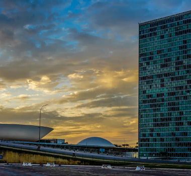 Imagem - Câmara aprova redução de impostos para combustíveis e outros setores