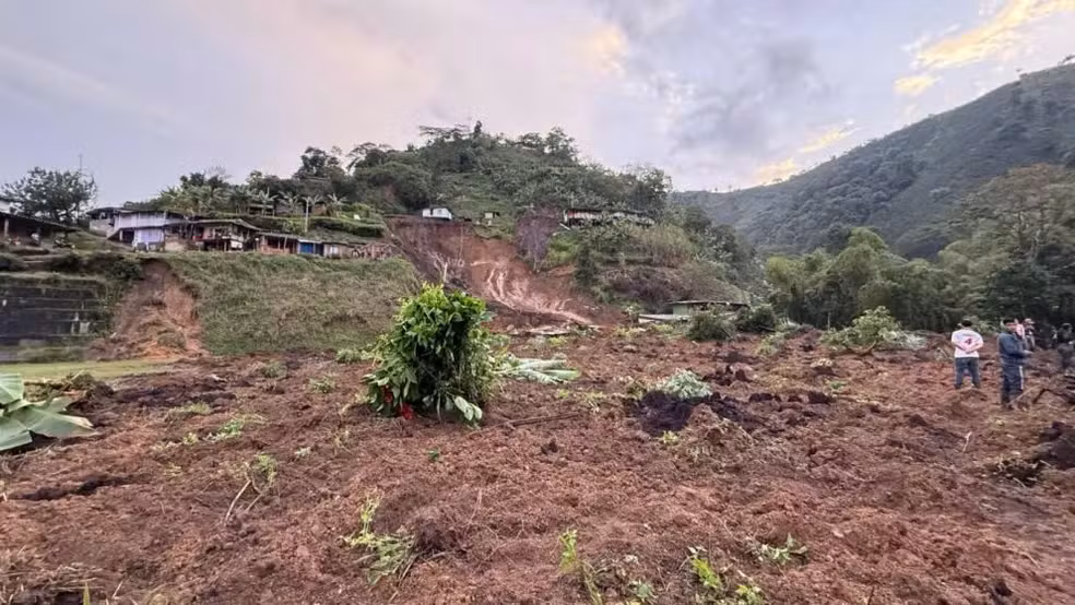 Bloqueios em estradas dificultam acesso a Buenaventura e podem atrasar embarques para o exterior.