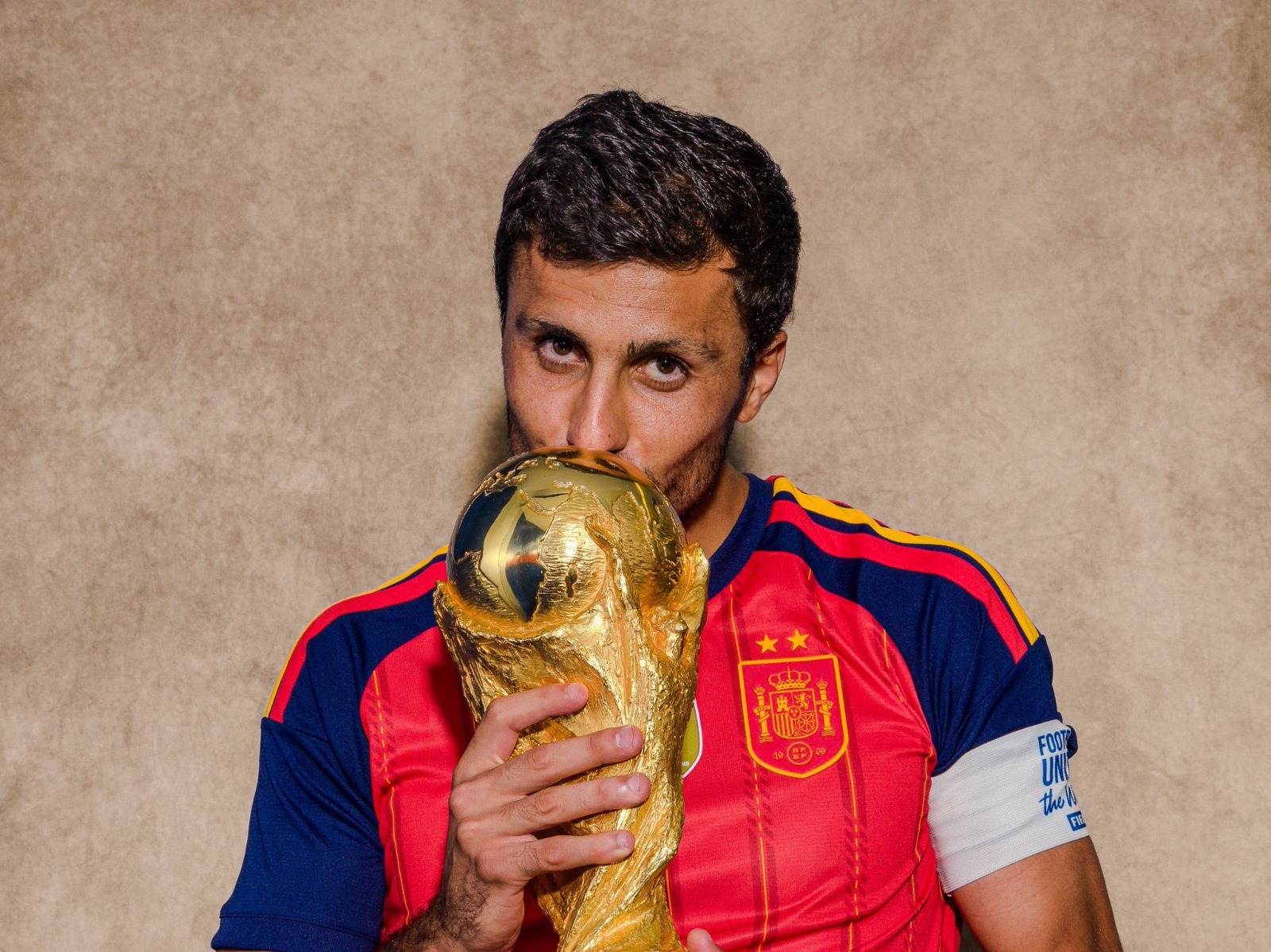 Rodri campeão do Mundo com a Espanha -