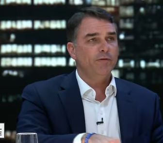 Imagem - Nunes Marques restabelece filiação de Flávio Bolsonaro ao PL e autoriza registro de candidatura