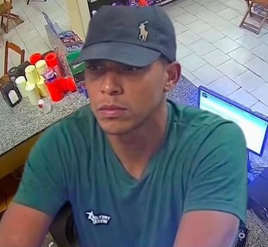 Imagem - Assaltante armado é flagrado durante série de roubos na Cidade Nova, em Ananindeua