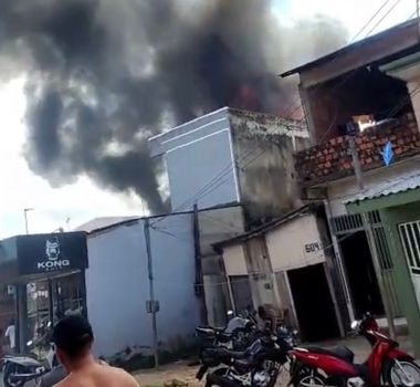 Imagem - Video: incêndio consome ao menos quatro casas no distrito de Icoaraci, em Belém