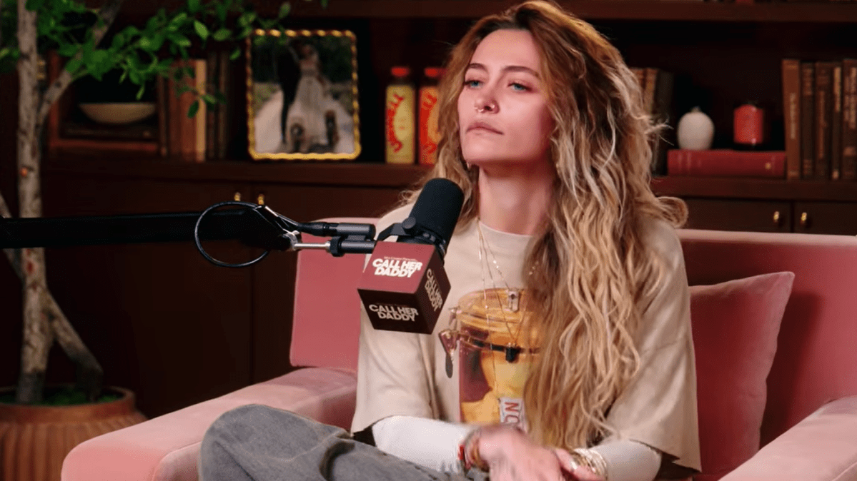 Paris Jackson quebra o silêncio e detalha rotina rígida na infância com o pai Michael Jackson

