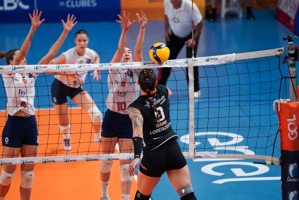 Vôlei brasileiro altera regulamento e adota critérios do COI para competições femininas

