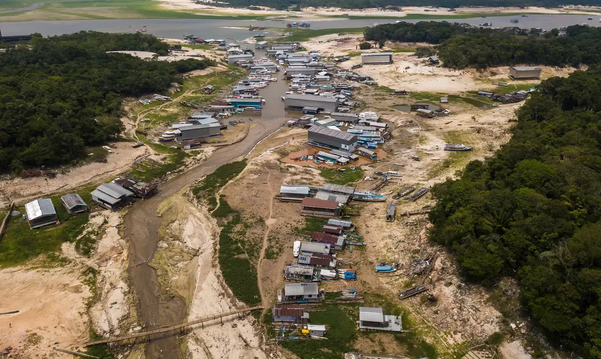Avanço global da seca afeta 157 cidades brasileiras e pressiona debates na COP17 da Mongólia

