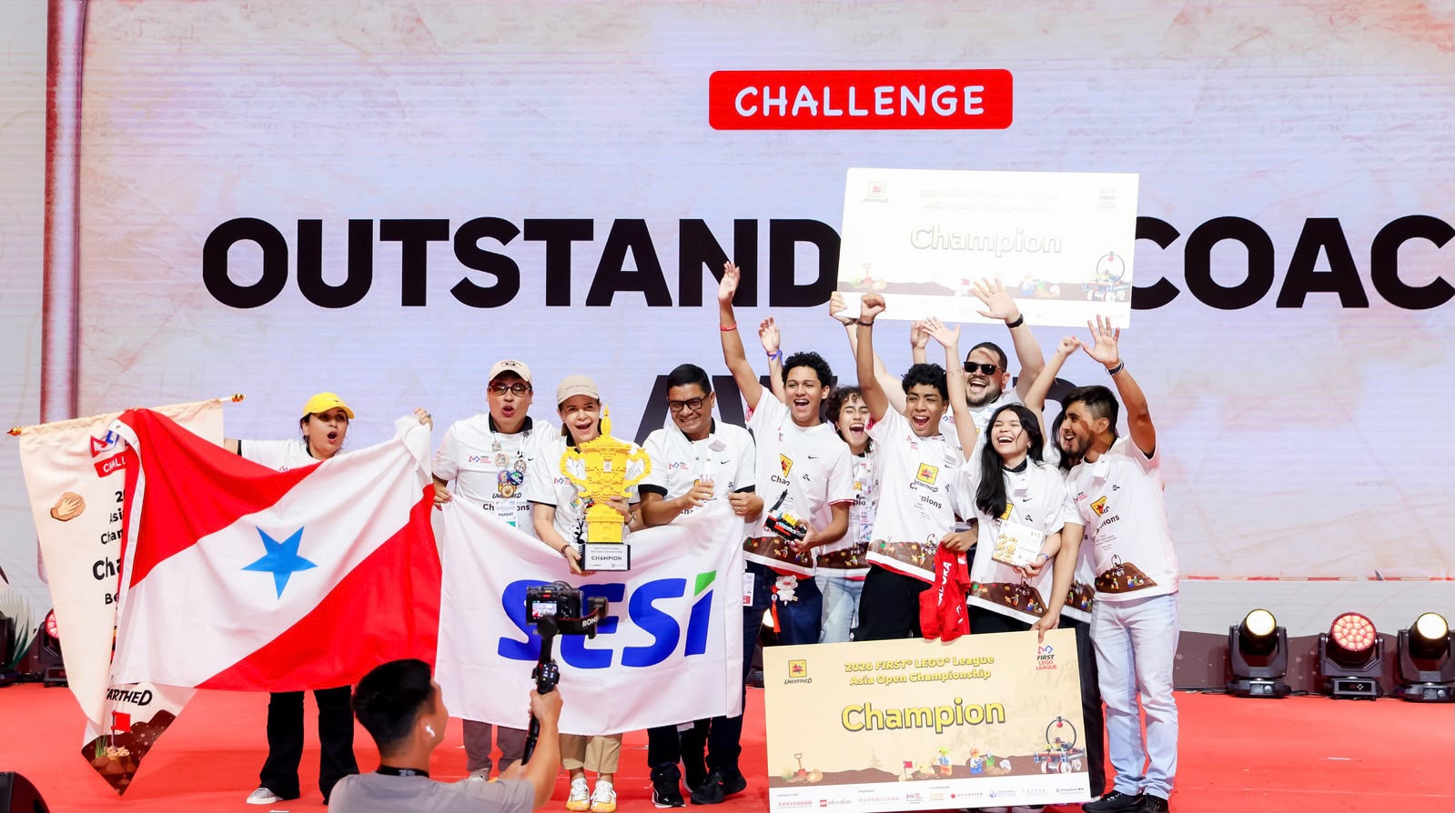 Imagem - Equipe do SESI Ananindeua conquista primeiro lugar de mundial de robótica na China