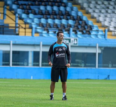 Imagem - Após goleada sofrida, Júnior Rocha pede equilíbrio e defende jogadores do Paysandu: “Não pode perder os atletas”