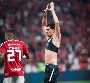 Imagem - Vitor Bueno celebra gol que garantiu empate do Remo: “Brigar até o final”