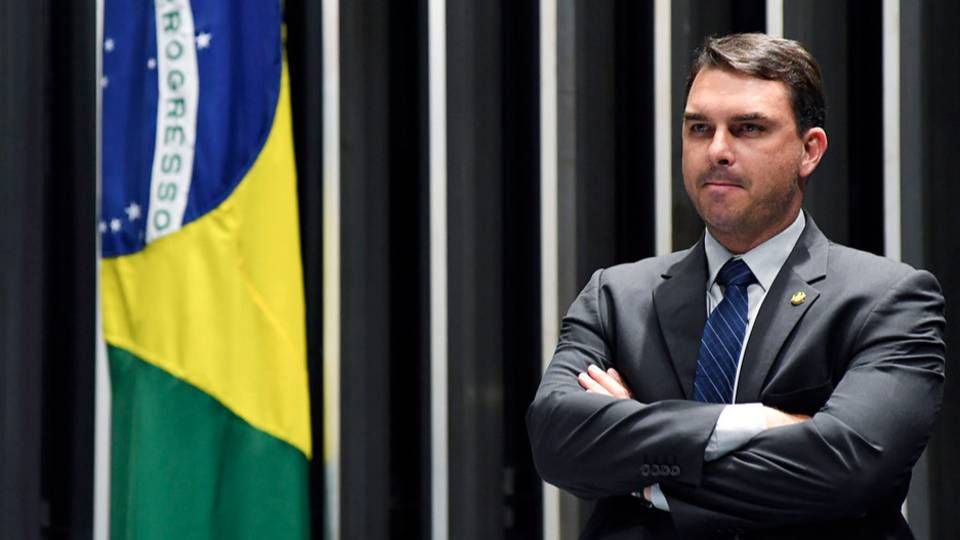 Imagem - PF investiga fraude na filiação de Flávio Bolsonaro