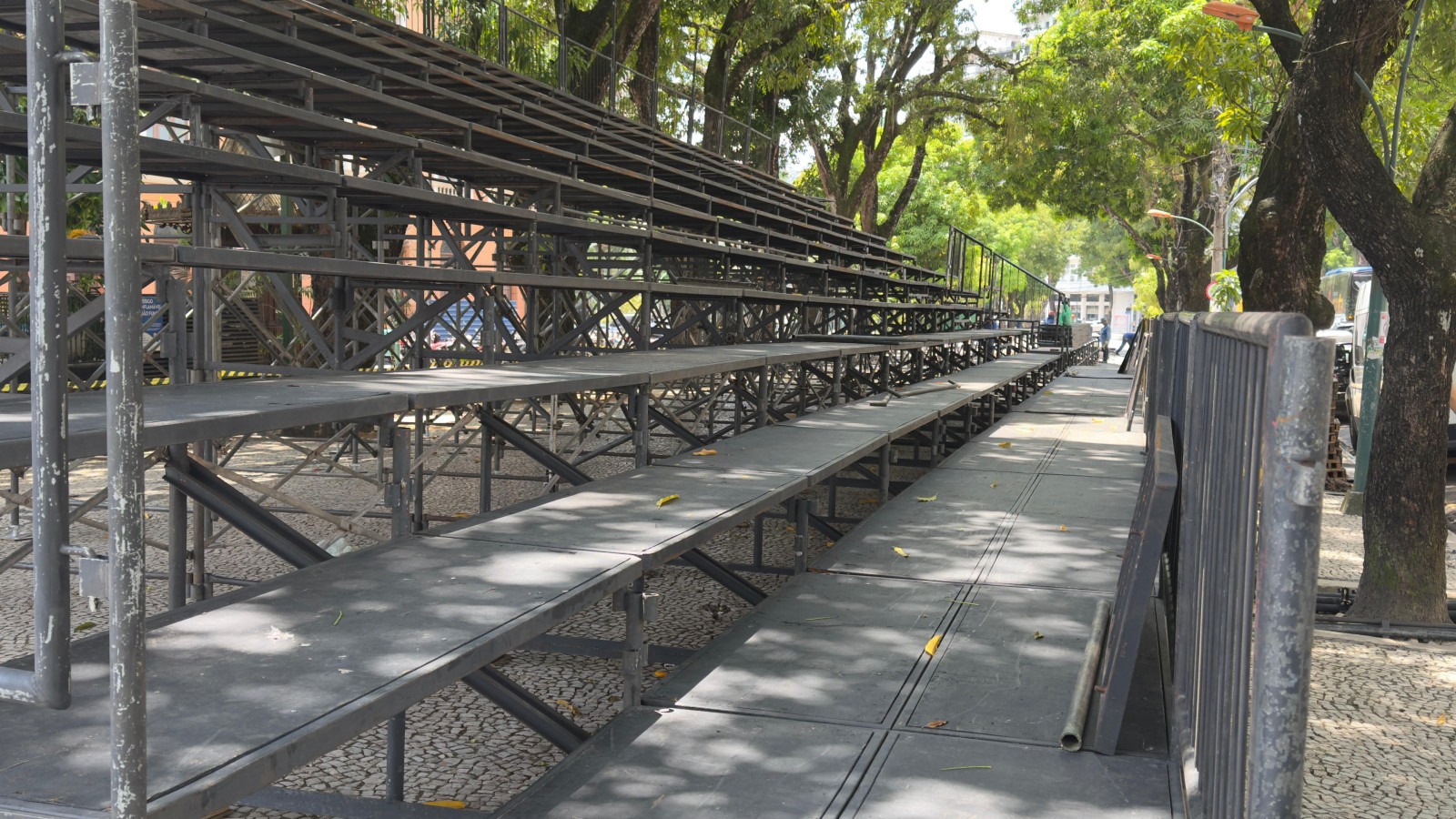 Os espaços ficam na Avenida Presidente Vargas, próximo à Praça da República, e permitem acompanhar a Trasladação, em 10 de outubro, e o Círio de Nazaré, em 11 de outubro.