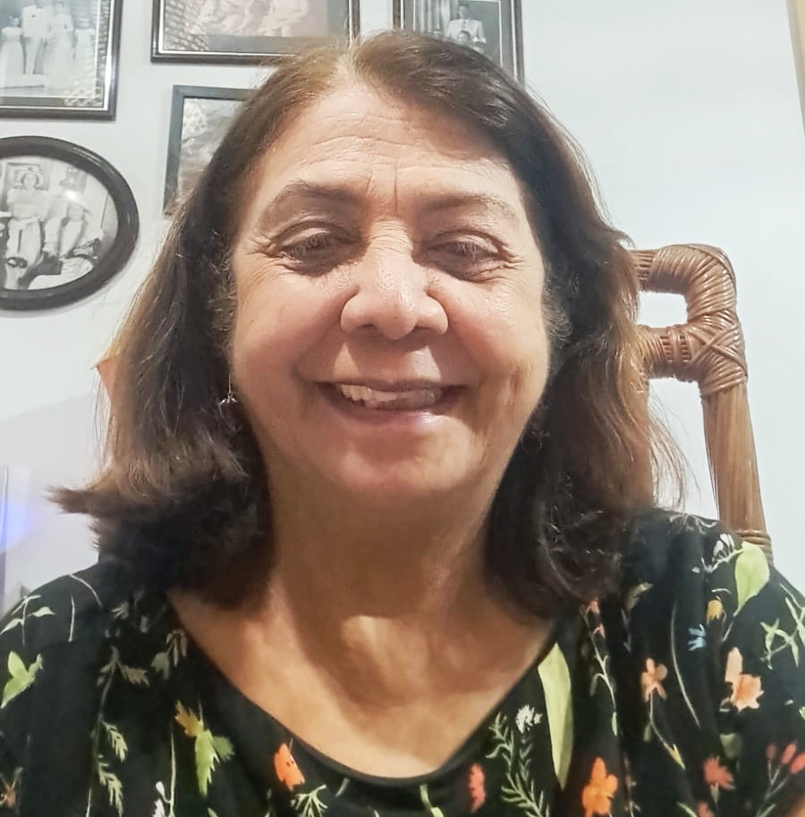 Professora e historiadora Stela Pojuci
