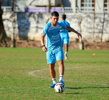 Imagem - Pedro Henrique chama atenção por excesso de cartões no Paysandu antes de maior venda da história do clube