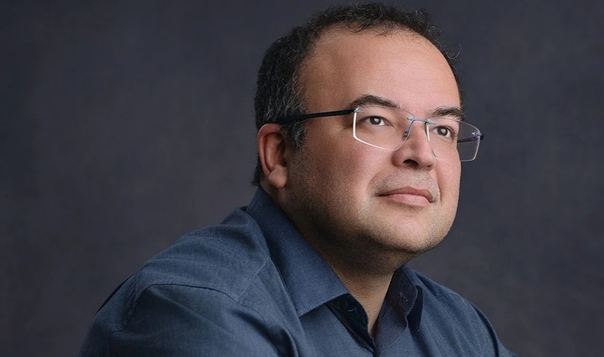 O caso é tratado inicialmente como homicídio culposo, quando não há intenção de matar, e também envolve outro médico.