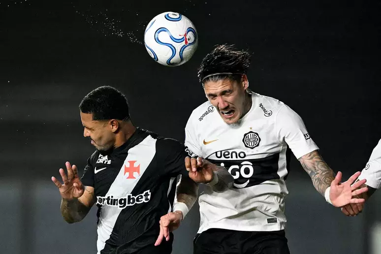 Vasco tenta classificação no Paraguai -