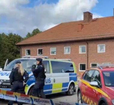 Imagem - Ataque com espada deixa diversos feridos em escola de ensino médio na Suécia