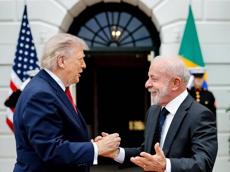 Presidentes conversaram por mais de uma hora e acertaram a retomada das negociações entre Brasil e Estados Unidos