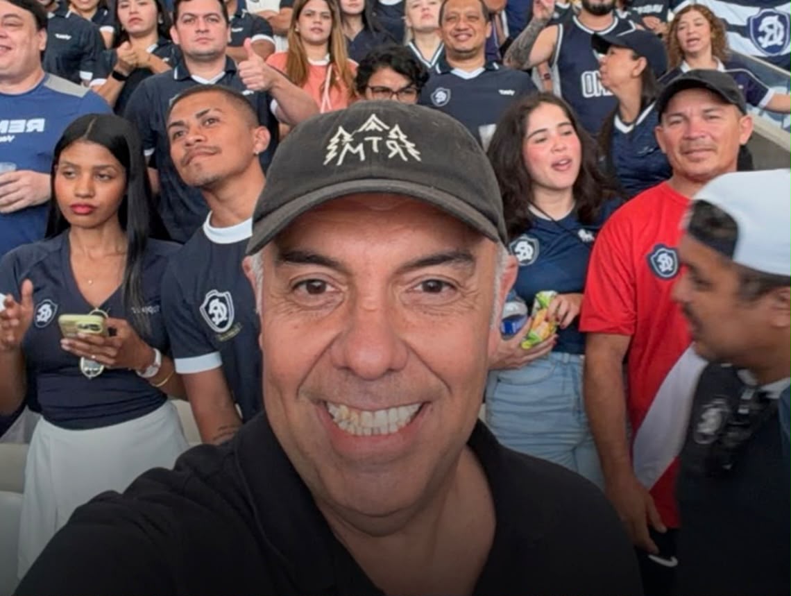 Marcos Braz na torcida visitante do Leão -