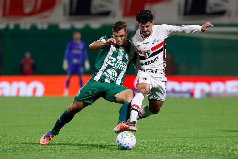 Chape venceu pelo placar mínimo jogando diante da torcida - 