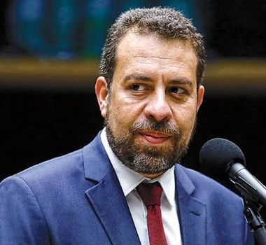 Imagem - Boulos cobra aprovação do fim da escala 6x1 antes das eleições