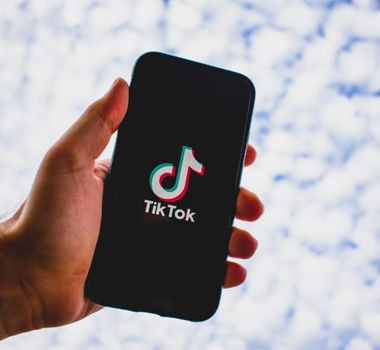 Imagem - TikTok é multado em mais de R$ 150 milhões por falhas na proteção de dados de menores