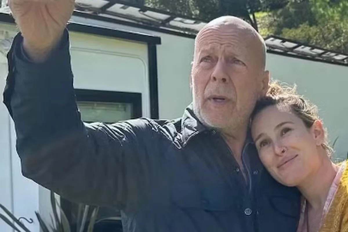 (Rumer Willis, filha mais velha de Bruce Willis e Demi Moore)