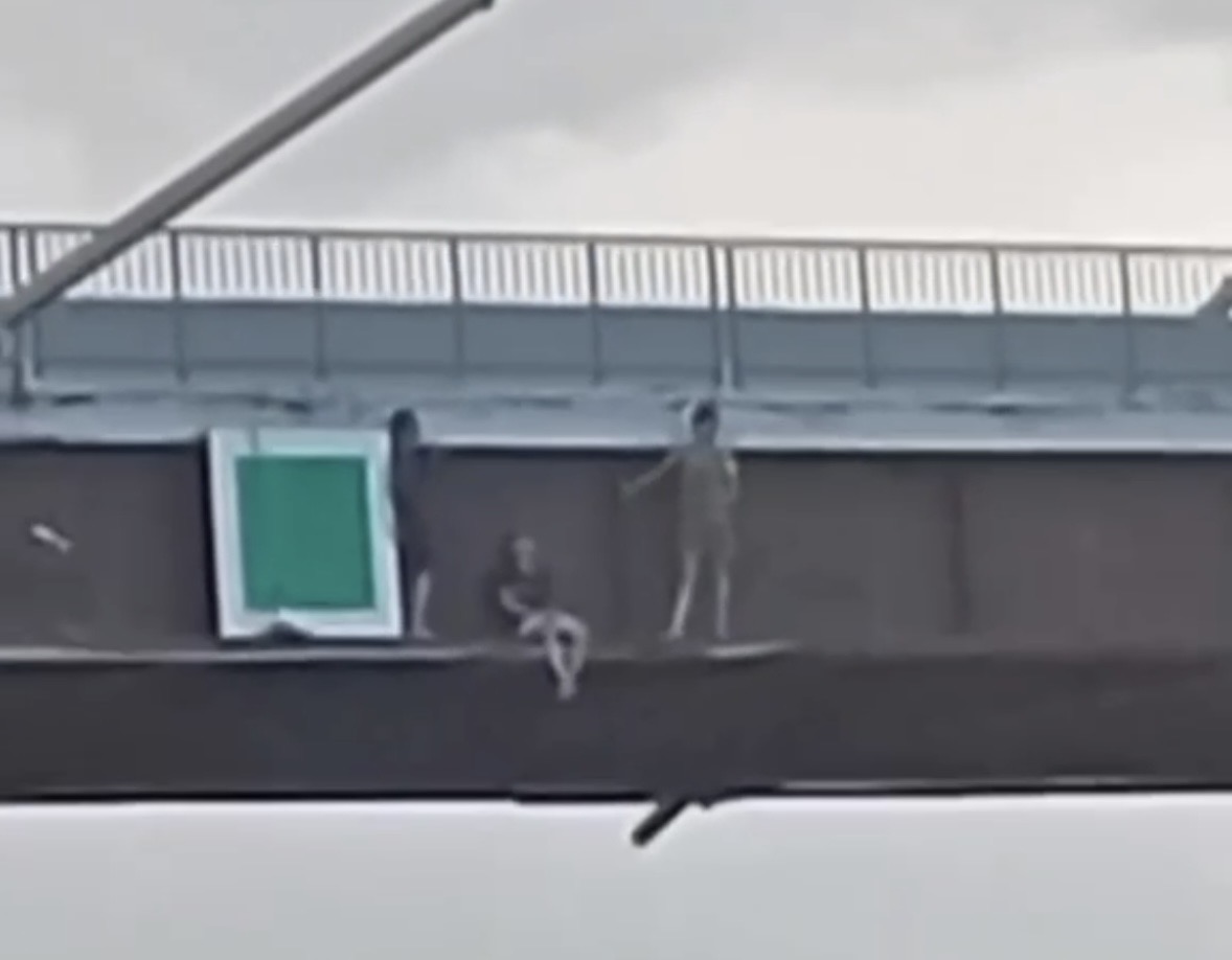 Vídeo: jovens se arriscam em estrutura da nova ponte de Outeiro, em Belém