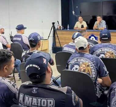 Imagem - Após protesto, torcida do Remo cobra reação e se reúne com diretoria no Baenão