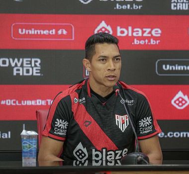 Imagem - Paysandu faz proposta por volante do Atlético-GO, informa jornalista