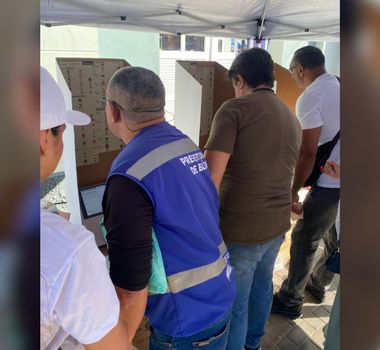 Imagem - TRE do Pará prepara eleitores para votação de 2026 com simulação de urna eletrônica no Ver-o-Peso