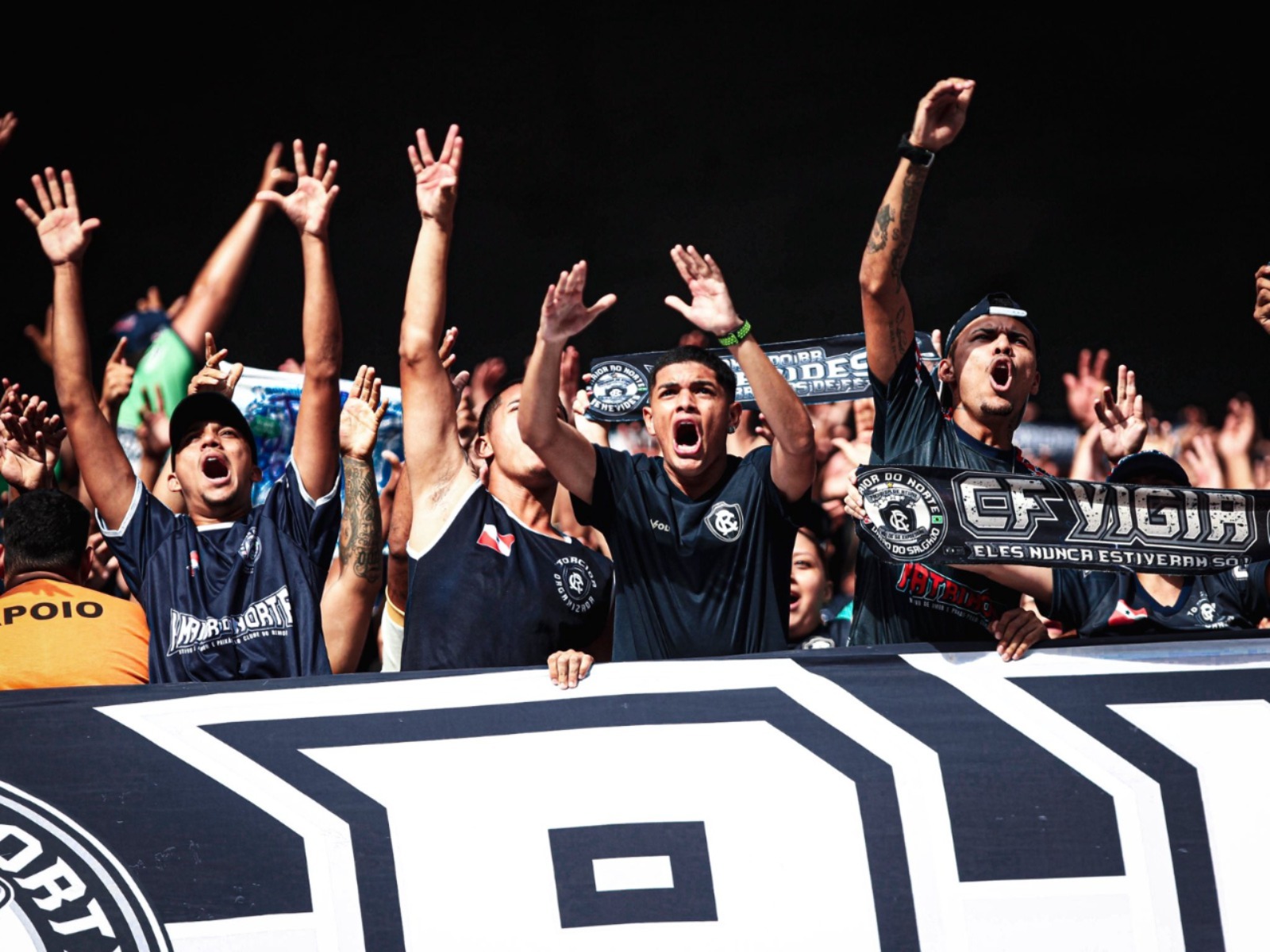 Leão volta a jogar diante da torcida - 