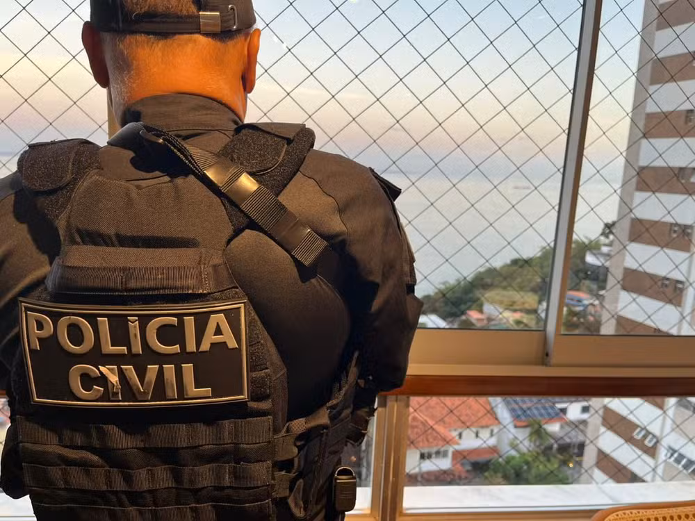Um dos mandados de busca e apreensão foi cumprido na ladeira da Barra, área nobre de Salvador.