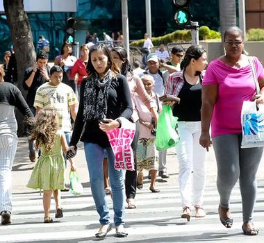 Imagem - IBGE: População brasileira cresce 0,37% e chega a 214,2 milhões em 2026