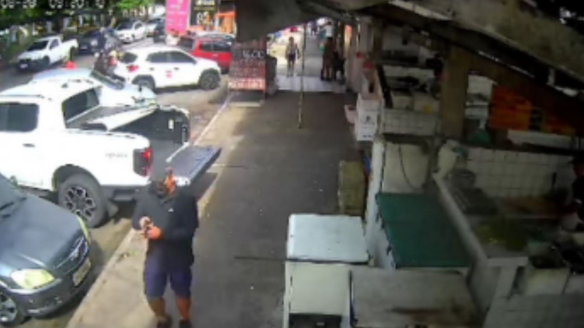 Imagem - Assalto em feira na Marambaia deixa prejuízo de R$ 60 mil em ouro