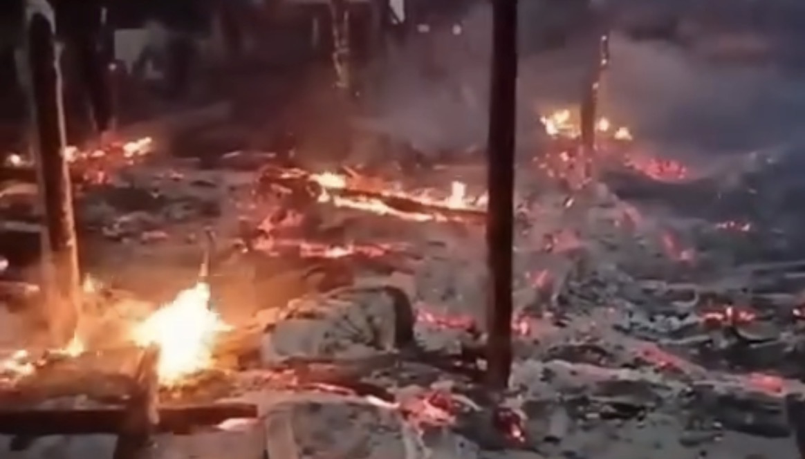 Criminosos incendeiam casa após agredir morador em São Caetano de Odivelas - 