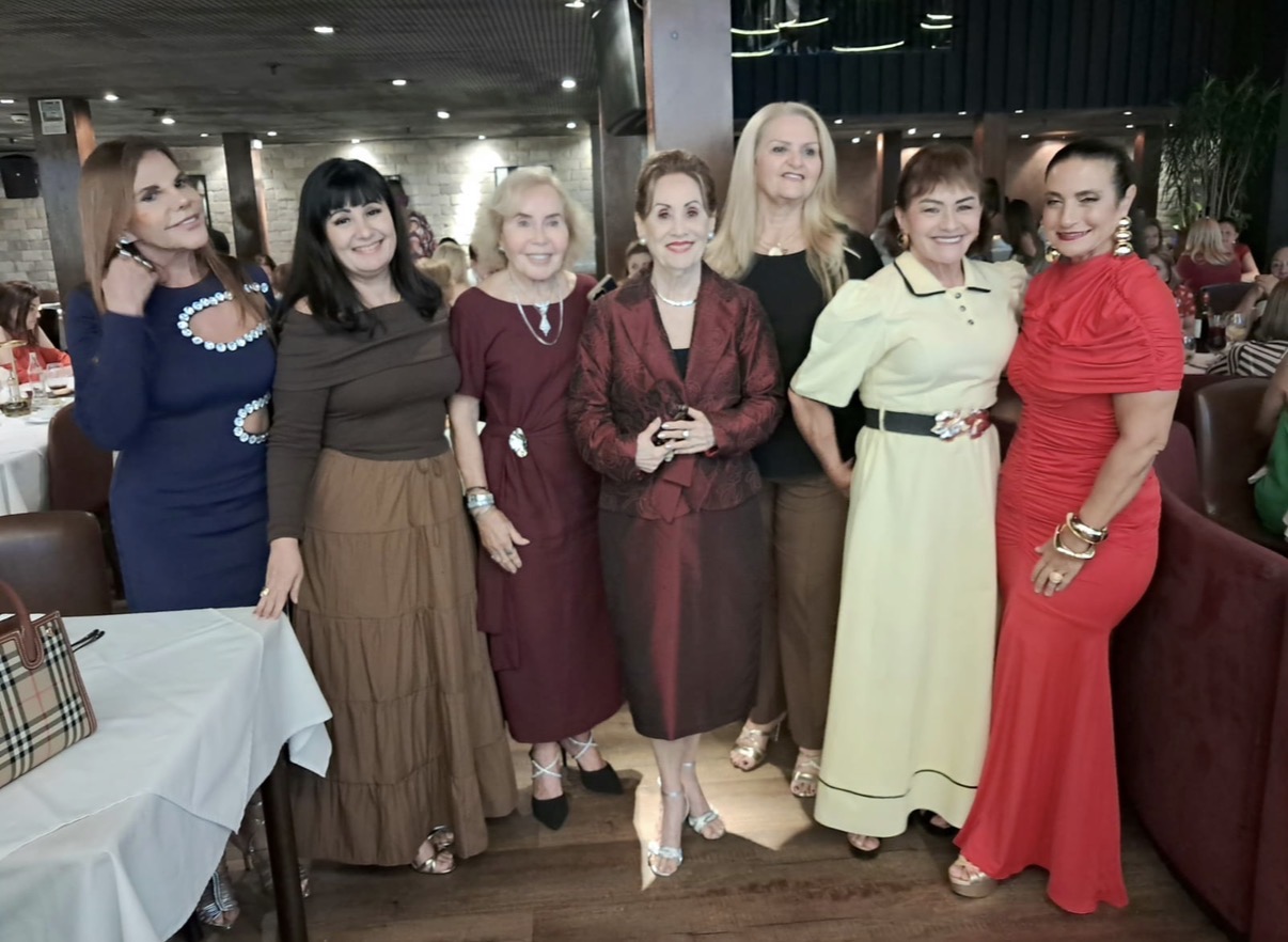 Elisa, Simone Daibes, Noemia Lobato, Ana Maria Faciola, Clelicia Florenzano, Pilar Nogueira e Gilvana Gonçalves 