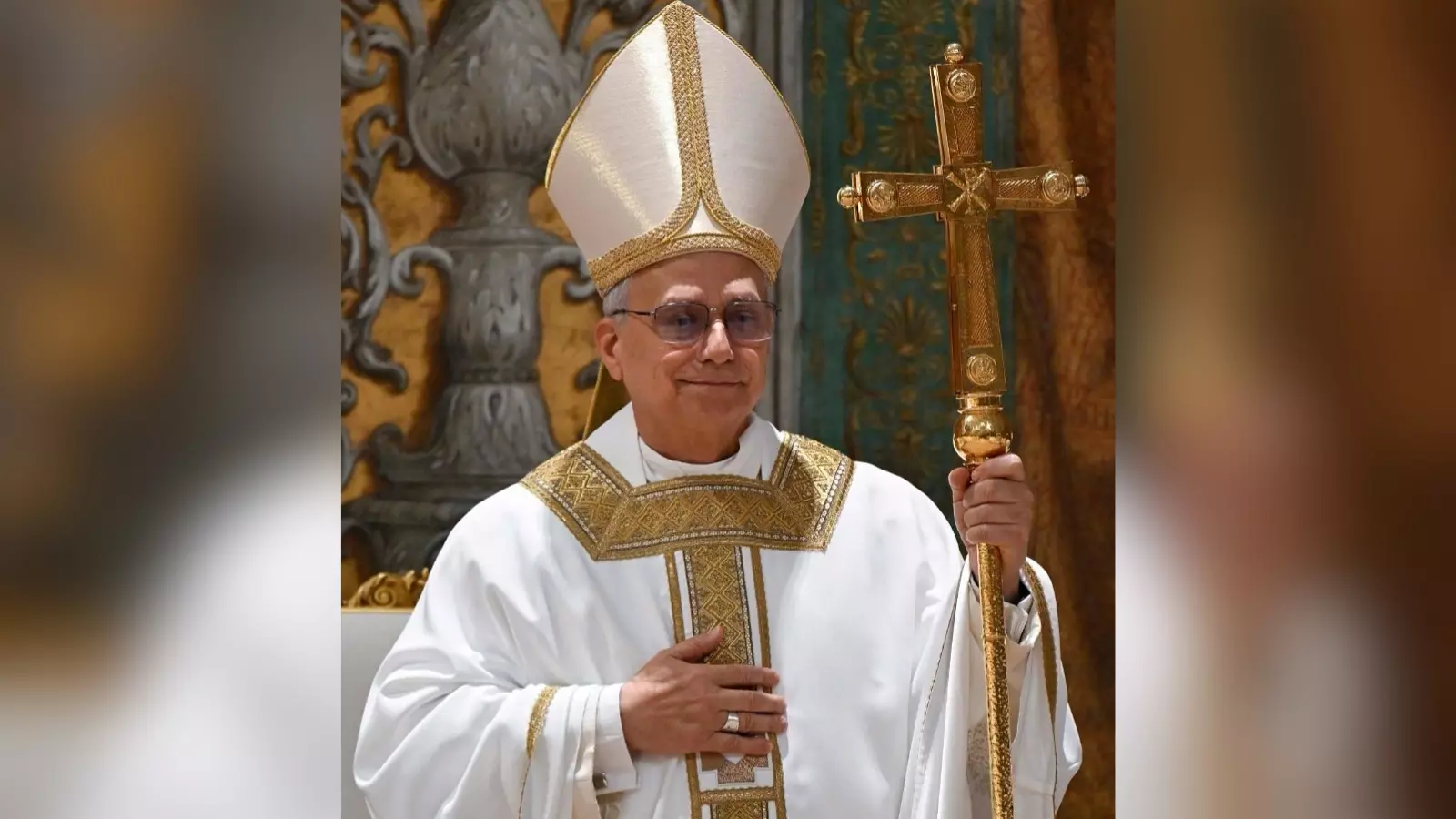 Papa Leão XIV aparece em lista de personalidades mais bem-vestidas de 2026