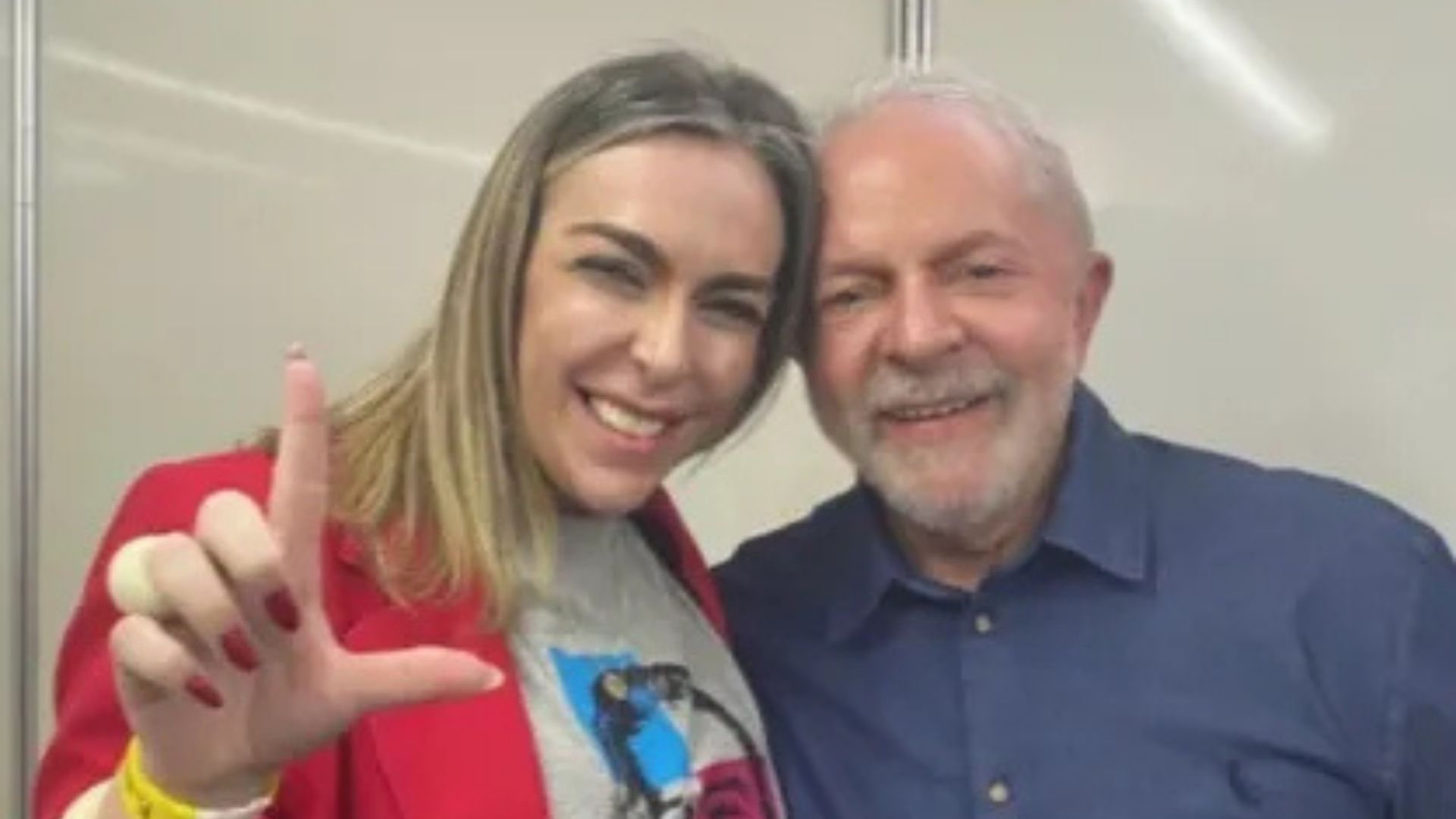 Lobista investigada em caso de fraudes no INSS desativa perfil após Lula negar proximidade 