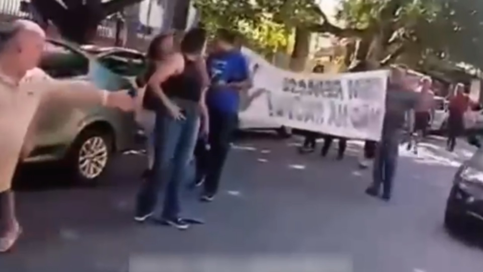 Imagem - Servidores de unidade de saúde protestam contra atraso de repasses da Prefeitura de Belém