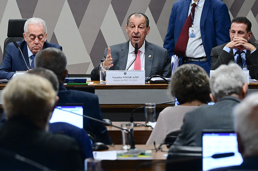 Texto original foi aprovado em votação simbólica (havia 27 senadores presentes).