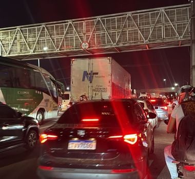 Imagem - Feriadão de independência: Trânsito fica parado e causa congestionamento na BR-316