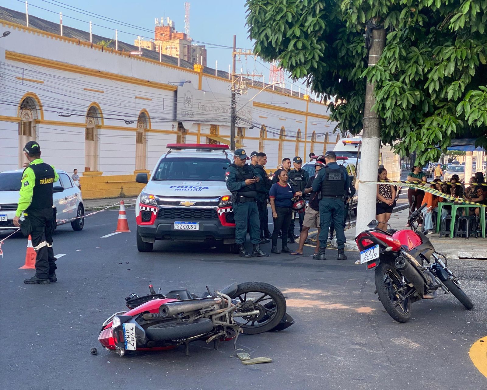 Colisão entre duas motos deixa homem morto na Rua Municipalidade, em Belém