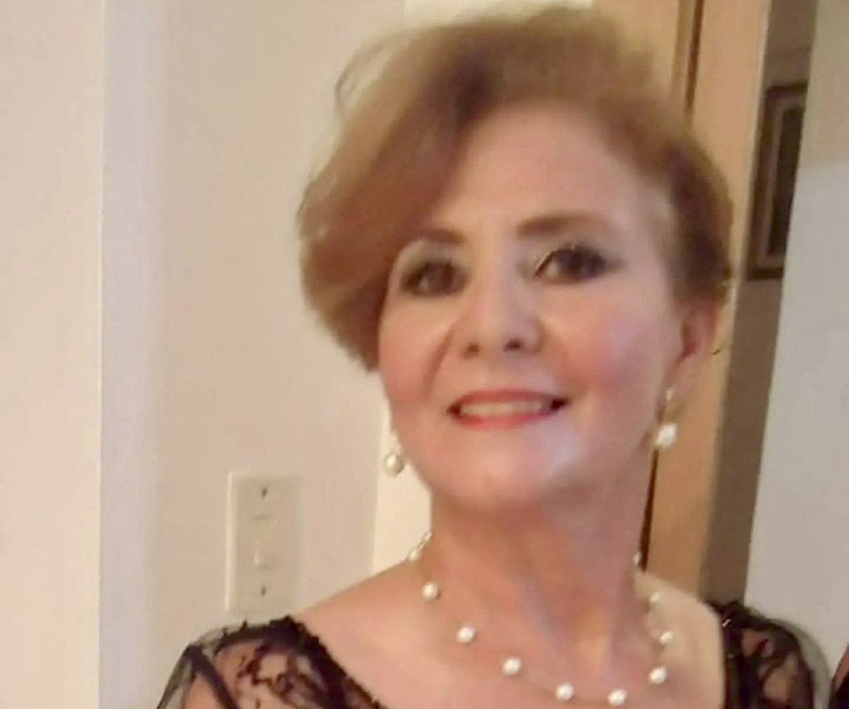 A cerimonialista Naná Barros também trocou de idade durante a semana. Felicidades, Naná!

