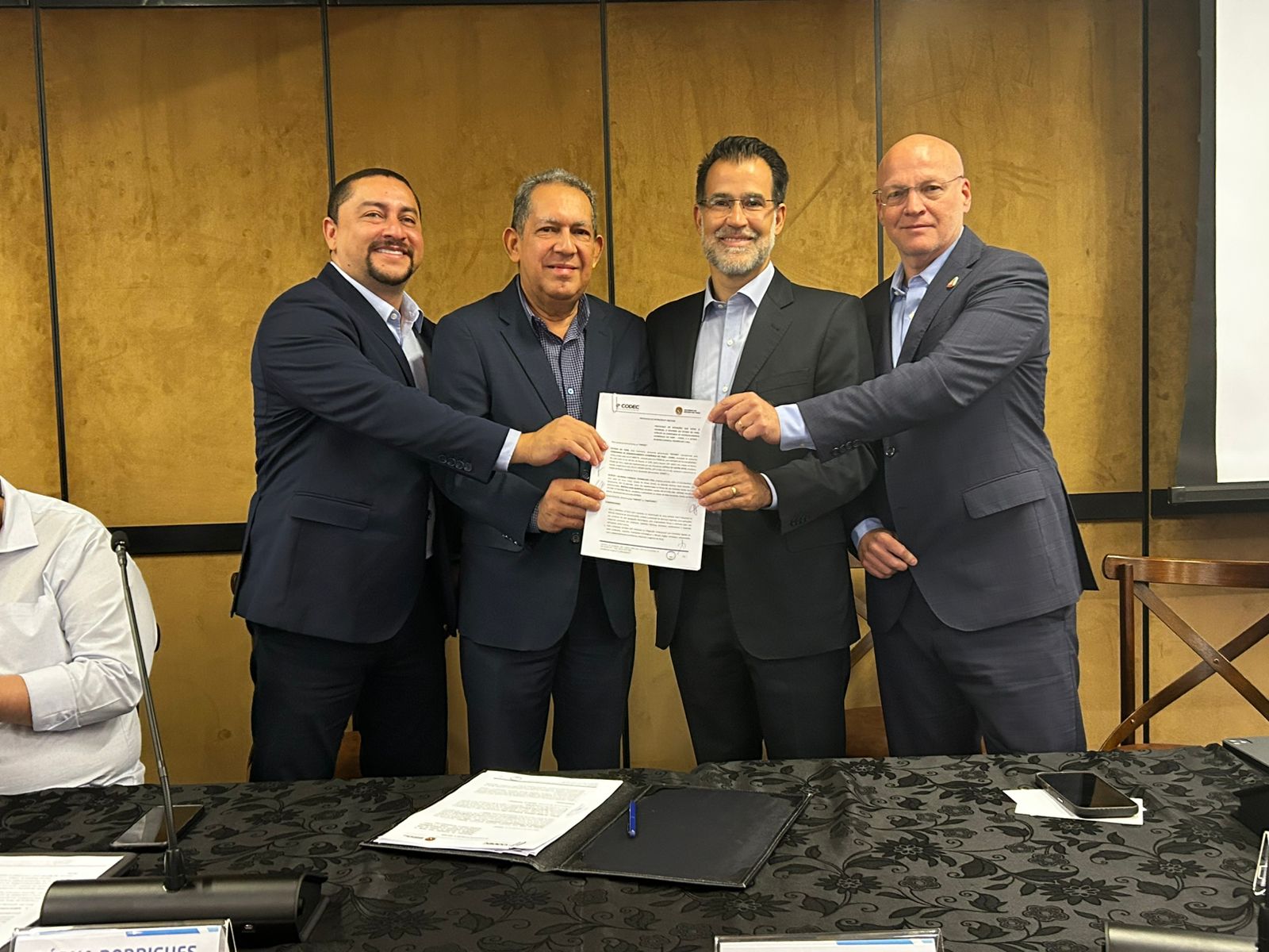 Protocolo de Intenções assinado por representantes da Codec, ACTECH e Fiepa